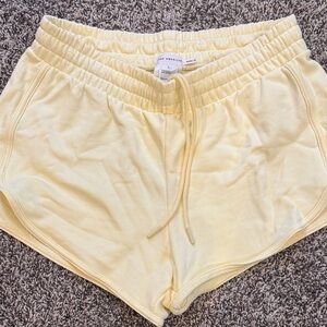 Good American Yellow Women's cotton Shorts
